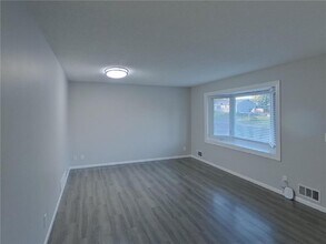 3760 75th St E in Inver Grove Heights, MN - Building Photo - Building Photo