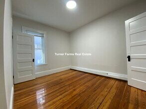2 Greenwood Ter, Unit 1 in Somerville, MA - Building Photo - Building Photo