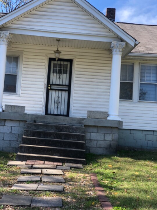202 Forest Park Rd in Nashville, TN - Building Photo