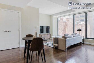 45 Stuart St in Boston, MA - Foto de edificio - Building Photo