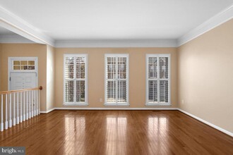 21923 Windy Oaks Square in Broadlands, VA - Building Photo - Building Photo