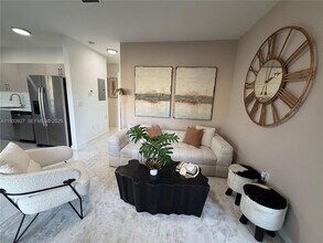 2308 E 4th Ave in Hialeah, FL - Building Photo - Building Photo