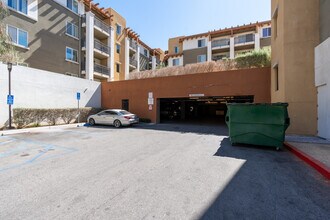 Wright Brothers Court Apartments in Palmdale, CA - Building Photo - Building Photo
