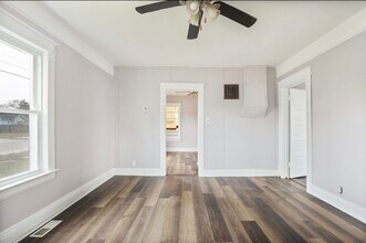 2502 Robinwood Ave in Saginaw, MI - Building Photo - Building Photo