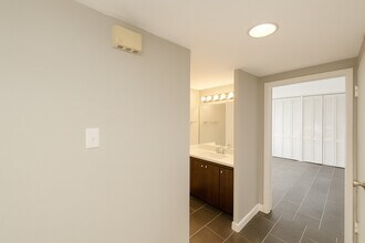 7510 Hornwood Dr in Houston, TX - Building Photo - Building Photo