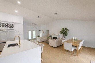 9592 Majestic Way in Boynton Beach, FL - Building Photo - Building Photo