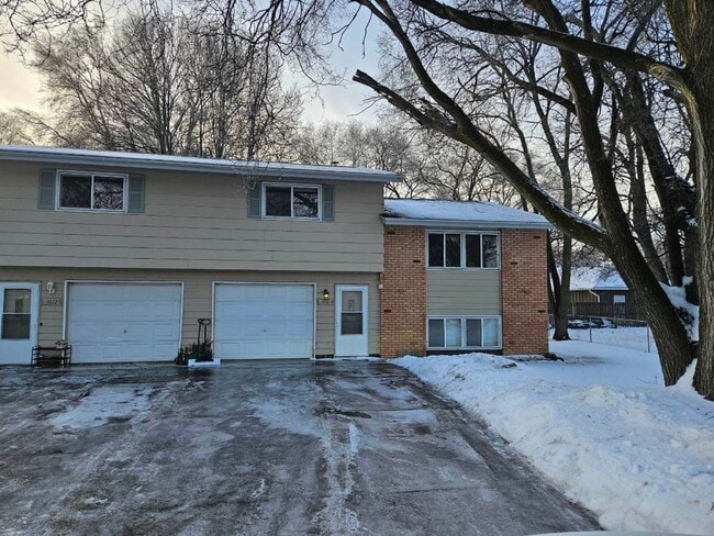 property at 1010 W River Rd