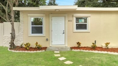 802 Ferndell Rd in Orlando, FL - Foto de edificio - Building Photo