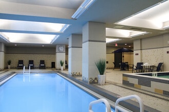 Broadway Plaza - Mayo Clinic in Rochester, MN - Building Photo - Building Photo