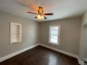 1322 Brownell Ave in Lorain, OH - Foto de edificio - Building Photo