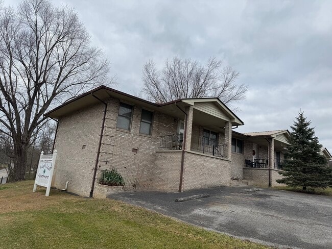 19 Running Fox Dr in Corbin, KY - Foto de edificio - Building Photo