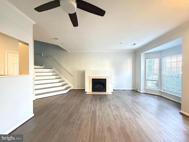 1905 Bulrush Ct in Odenton, MD - Building Photo - Building Photo