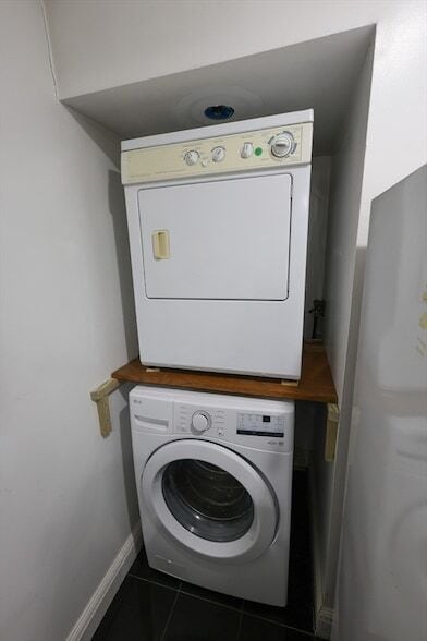 235 Savin Hill Ave, Unit 1 in Boston, MA - Building Photo - Building Photo