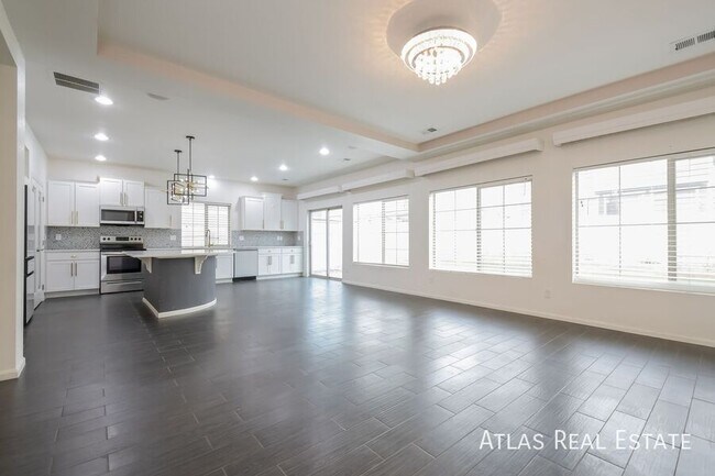 5560 N Cathay Ct in Denver, CO - Foto de edificio - Building Photo