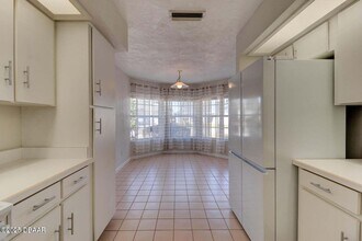2011 Beaver Creek Dr in Port Orange, FL - Building Photo - Building Photo
