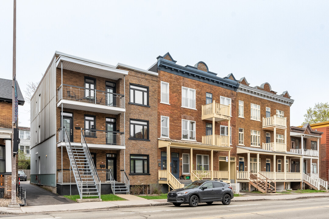 149 René-Lévesque Boul O in Québec, QC - Building Photo