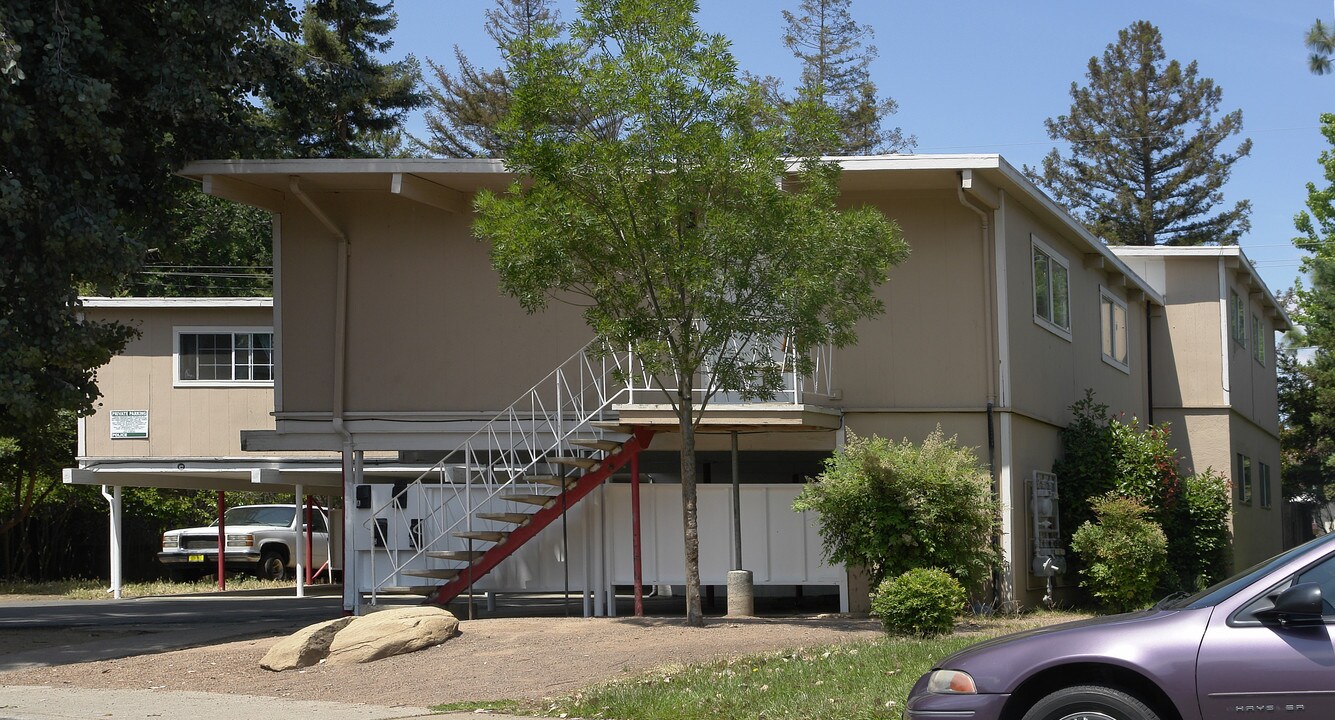 1437 Marclair Dr in Concord, CA - Building Photo