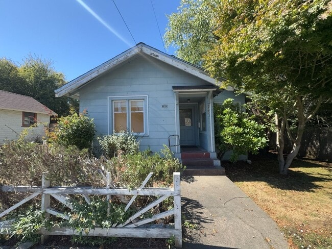 property at 1763 H St