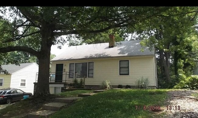property at 517 S Mitchell St