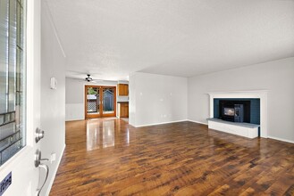 8817 Quinault Dr NE in Olympia, WA - Building Photo - Building Photo