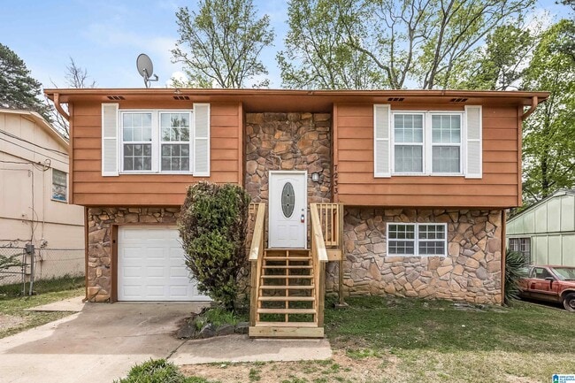 property at 7233 Higdon Rd
