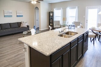 10013 Spice Ln in Dallas, TX - Building Photo - Building Photo