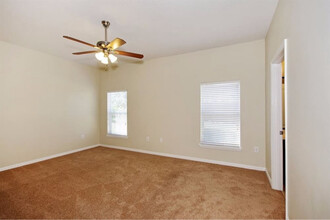 5218 Lorilawn Dr in Orlando, FL - Building Photo - Building Photo