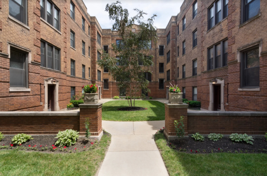 3507 N Racine Ave in Chicago, IL - Foto de edificio
