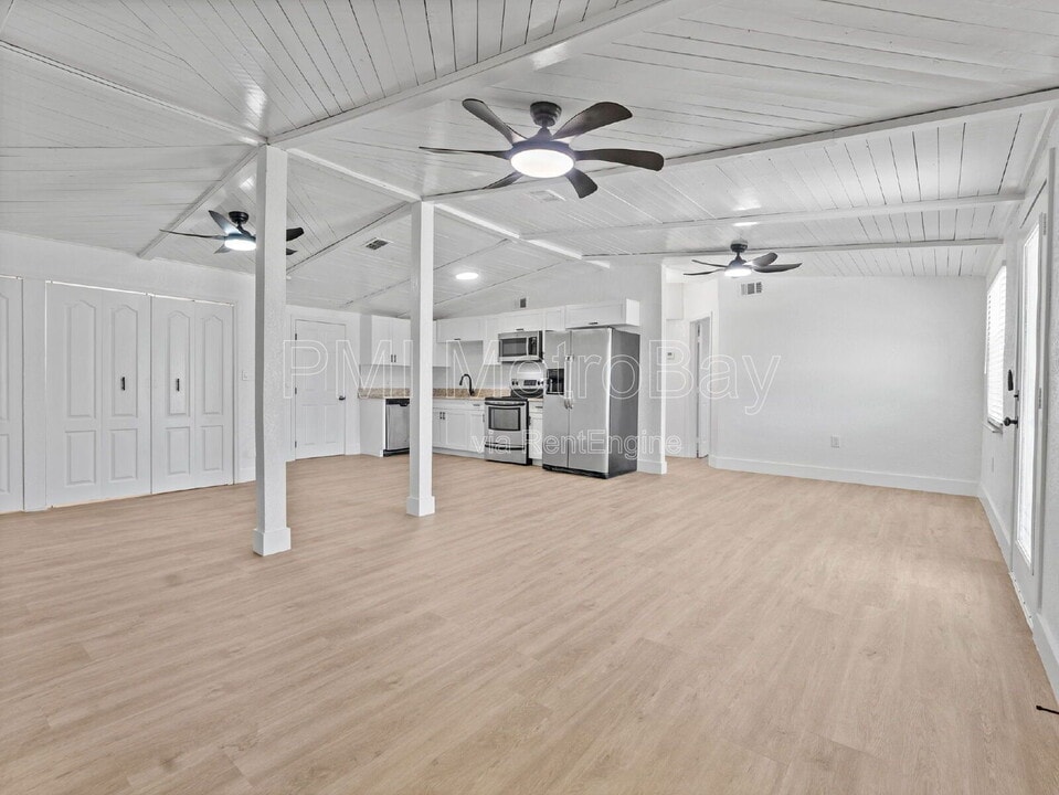 4613 Irene Loop in New Port Richey, FL - Building Photo