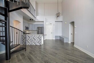 525 Eleventh Ave-Unit -1502 in San Diego, CA - Building Photo - Building Photo