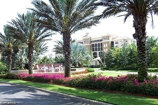 580 El Camino Real in Naples, FL - Building Photo