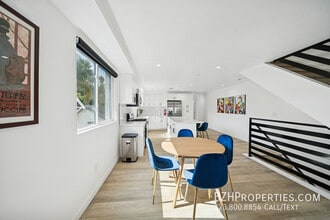 837 N Harvard Blvd in Los Angeles, CA - Building Photo - Building Photo