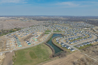 Creekside Crossing in Plainfield, IL - Building Photo - Building Photo