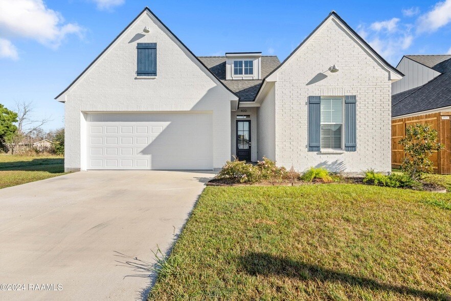 400 Croft Row in Lafayette, LA - Building Photo