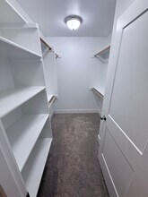 272 SE Ivy St in Mill City, OR - Building Photo - Building Photo