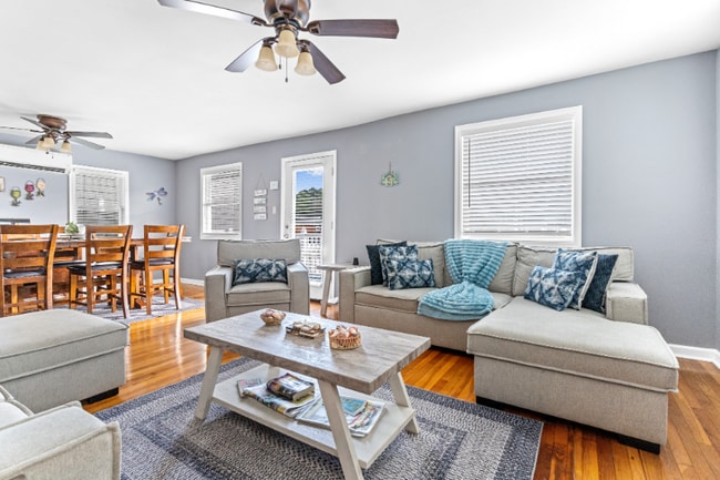 12318 Snug Harbor Rd in Berlin, MD - Building Photo - Building Photo