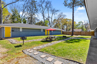 212 Gunter St in Jackson, MS - Building Photo - Building Photo