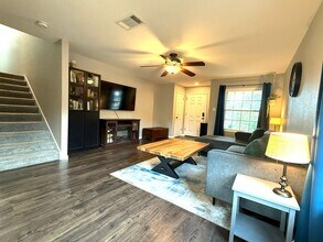 202 Paige Bend in Hutto, TX - Building Photo - Building Photo