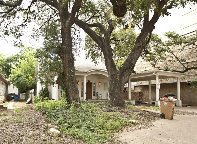 2511 San Gabriel St in Austin, TX - Building Photo - Building Photo