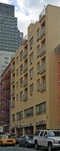 312 W 53rd St in New York, NY - Building Photo - Building Photo