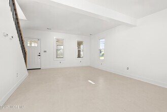 448 Monmouth Rd in West Long Branch, NJ - Building Photo - Building Photo