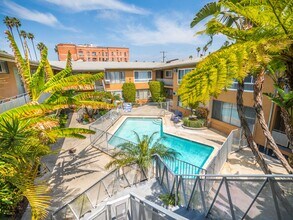 336 S. Alexandria Ave in Los Angeles, CA - Building Photo - Building Photo