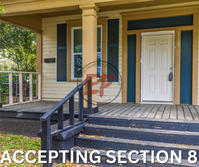 property at 1603 West Ave