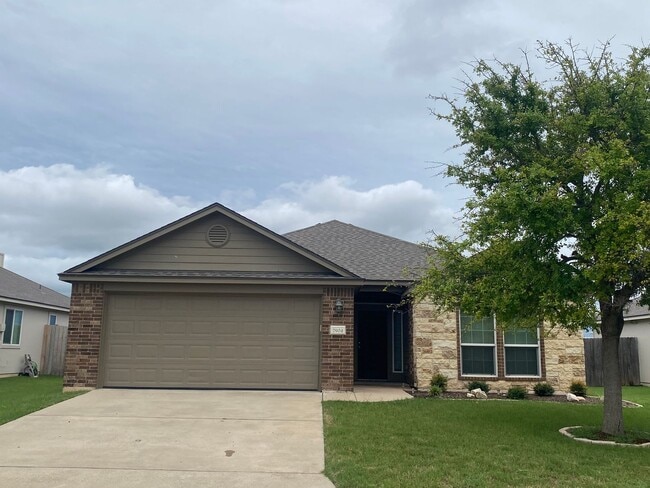 property at 7904 Woodbury Dr