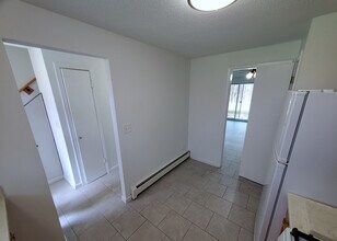 86 Wakefield Cir, Unit 86 Wakefield Cir in East Hartford, CT - Foto de edificio - Building Photo