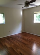 10631 Weymouth St, Unit Apartment 203 in Bethesda, MD - Building Photo - Building Photo