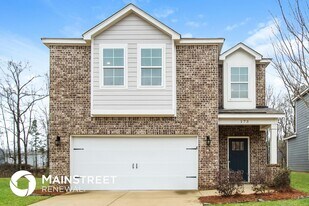 173 Chelsea Park Rd in Chelsea, AL - Building Photo