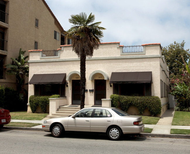 2027-2029 E Broadway in Long Beach, CA - Building Photo - Building Photo