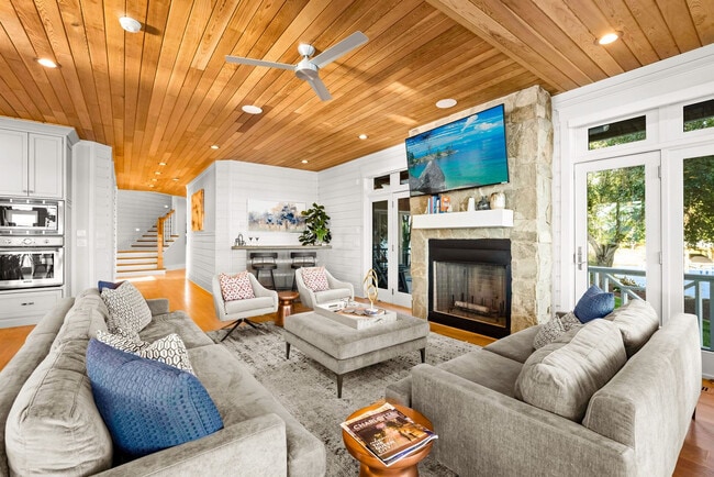 property at 132 Chasestone Ln