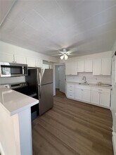 39 Mawney Ave in Warwick, RI - Building Photo - Building Photo